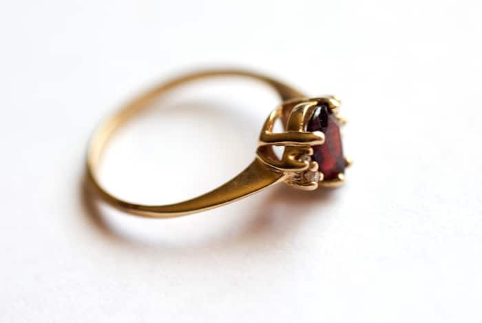 Gold with diamonds and garnet