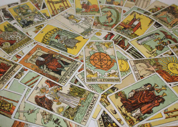 Read on for some tips on giving tarot readings.  