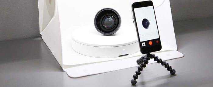 The Orangemonkie Foldio360 is a rotating base upon which products can be photographed to create interactive, rotatable photos.