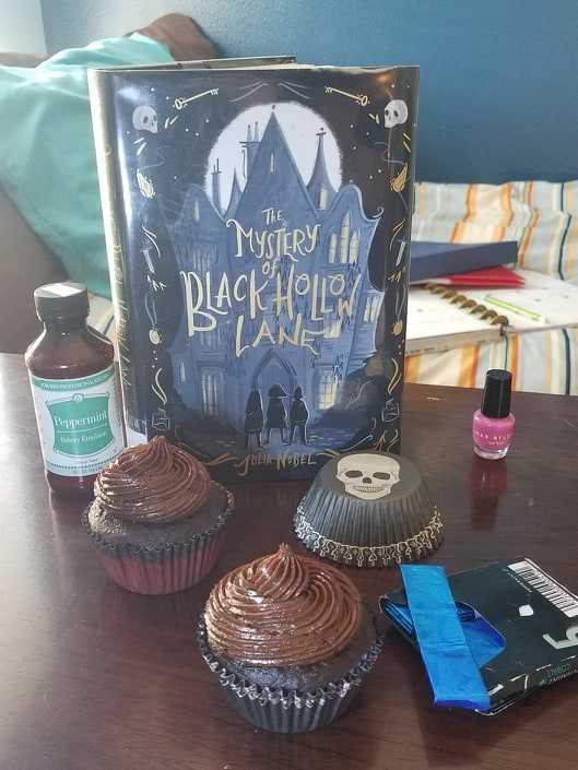 Join our discussion of "The Mystery of Black Hollow Lane" and enjoy the chocolate peppermint cupcakes recipe that follows.