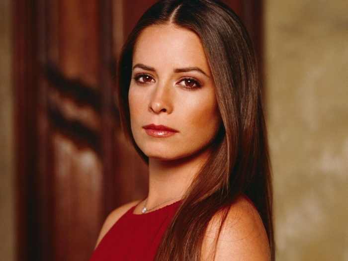 Piper Halliwell's Top 10 Fashion Moments on "Charmed" ReelRundown