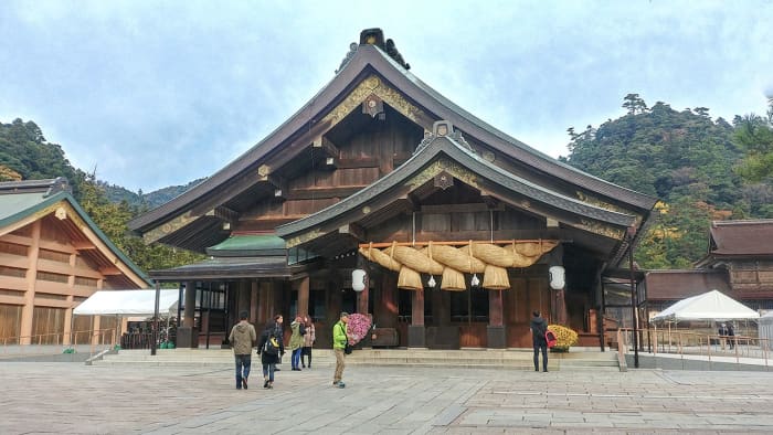 The ancient land of Izumo is home to many important Shinto myths. Such as that of Sukuna Hikona, the diminutive advisor.