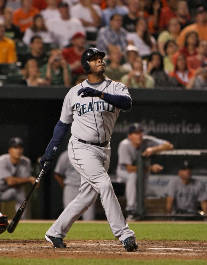 Ken Griffey Jr. watches a deep fly ball during his second stint with the Seattle Mariners in 2009.