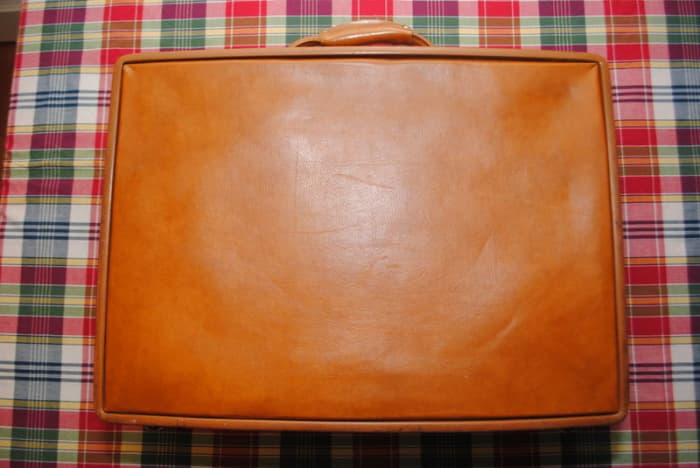 Premium grade belting leather takes on a rich glow or "patina" as the leather ages. In fact, if properly cared for, belting leather improves with age!