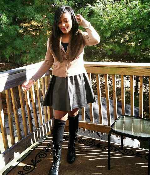 what-to-wear-with-a-leather-skirt