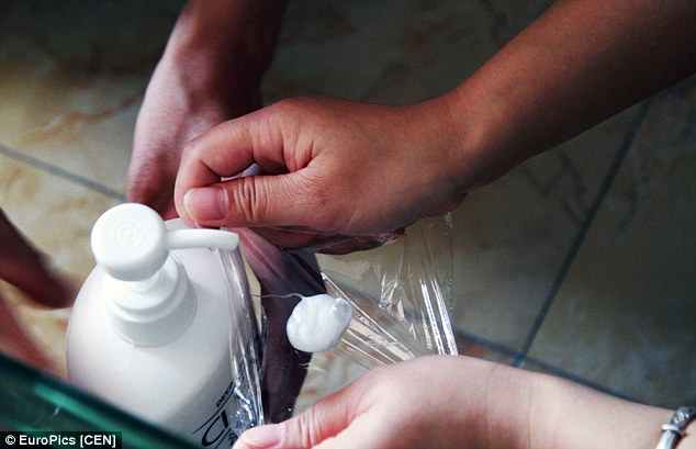shampoo-bars-vs-bottled-shampoo