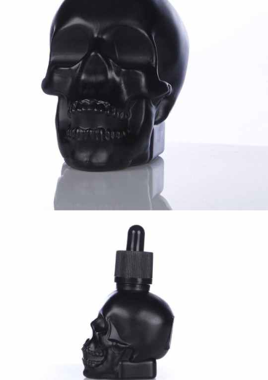 corpore-sanctum-studio-skincare-review-skull-stem-cell-face-serum