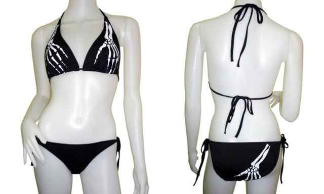 summer-guide-for-goth-girls