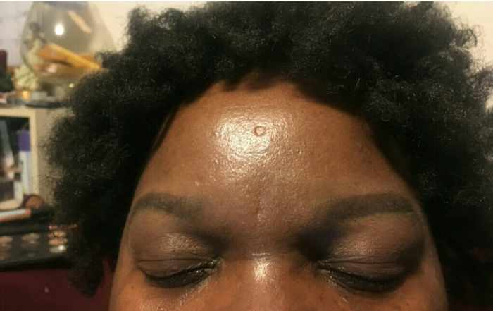 The front look of both completed eyebrows.