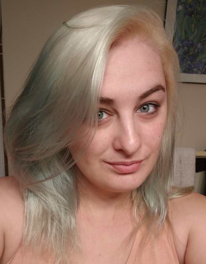 Here's what it looked like after I lightened my roots!