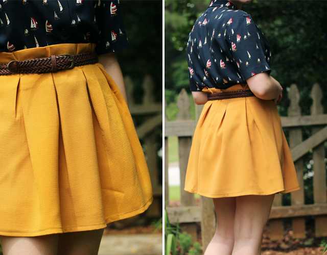 Very few people can pull off a pleated skirt.