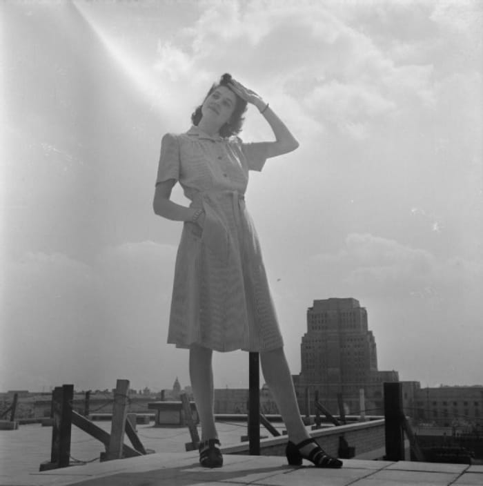 Simple dress made of rayon following utility standards (1943).