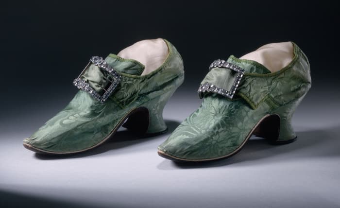future history shoes