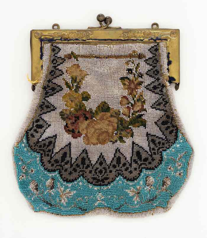 Woman's handbag 1860