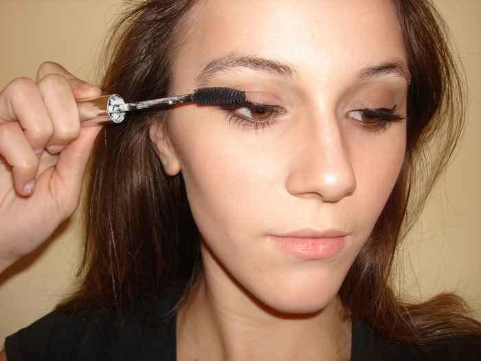 tomb-raider-lara-croft-makeup-tutorial