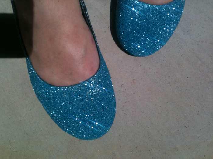 Do it yourself glitter heels.