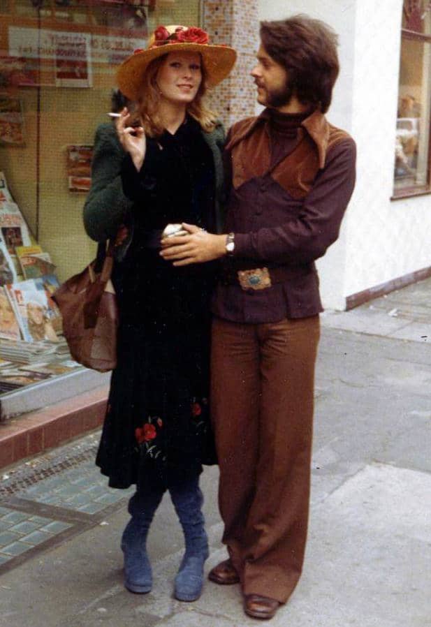 Hippie style was influenced by historic, romantic and American Western attire.