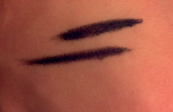 Gel/Cream eyeliner applied