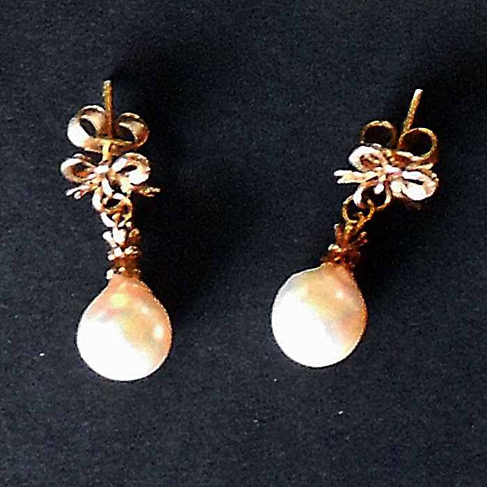 Pearls need careful care and should be wiped with a damp cloth after wearing.