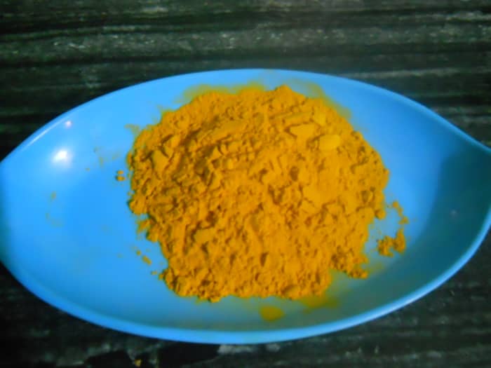 Turmeric can help with dark spots, blemishes, acne, pigmentation, wrinkles, stretch marks, and cracked heels.
