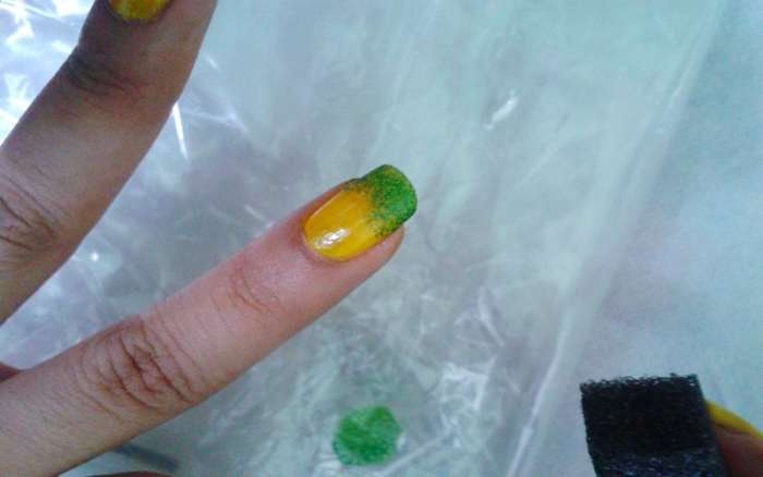 Yellow Green Ombre Nail art