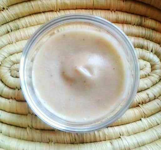 banana-olive-oil-hair-mask-for-damaged-hair