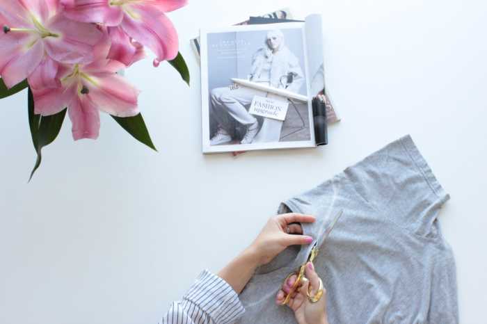 off-the-shoulder-diy-with-old-t-shirt