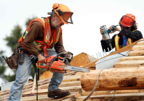 what-are-the-most-comfortable-work-boots-for-men-5-cheap-picks