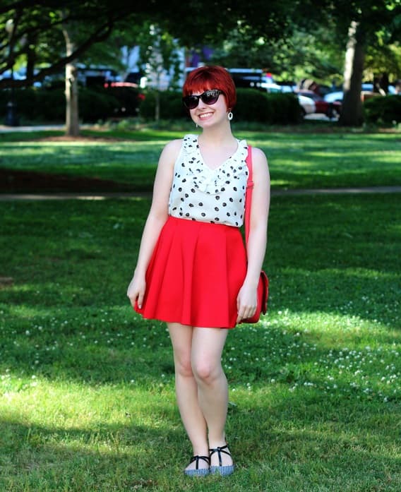 What to Wear With a Skater Skirt - Bellatory