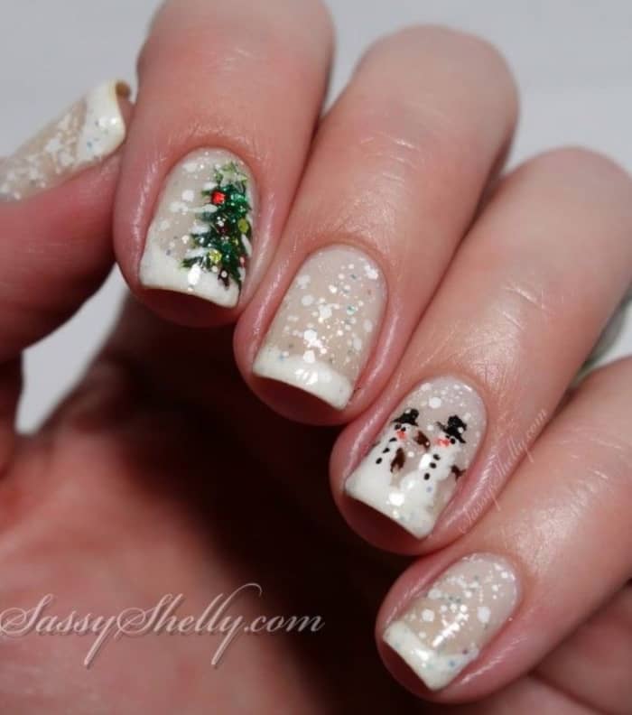 30 Awesome Holiday Nail Designs for Short Nails - Bellatory