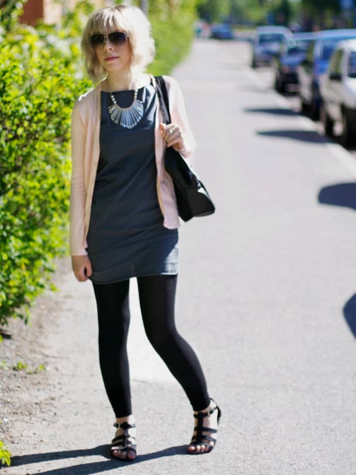 What Style of Shoes to Wear With Leggings - Bellatory