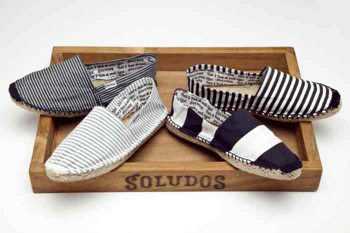 Espadrilles.