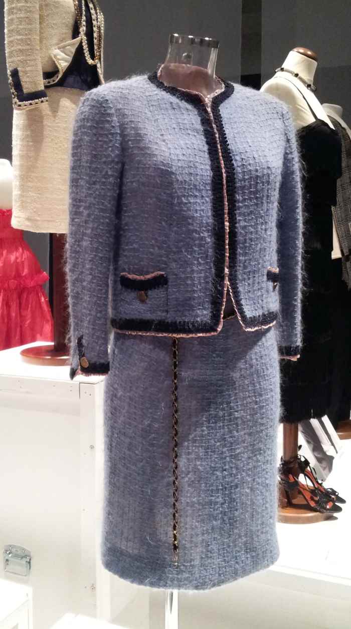 1965 version of Chanel's classic suit