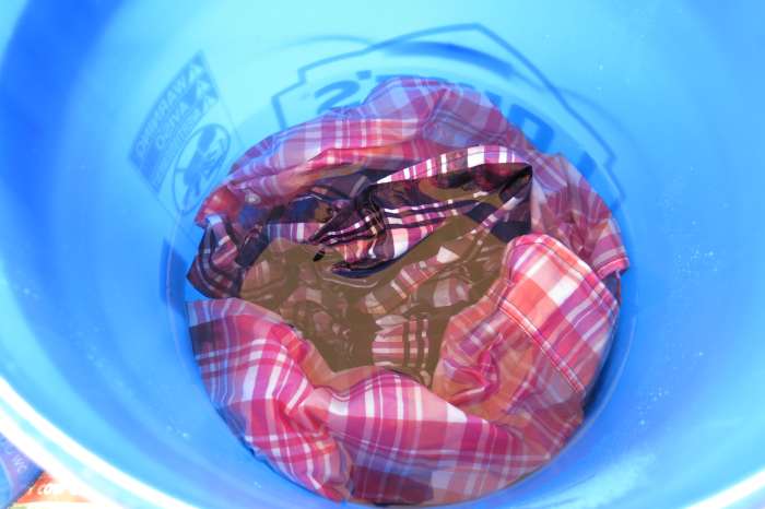 Submerge your shirt in cold water.