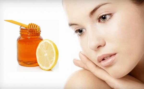 Honey has antibacterial, anti-inflammatory and exfoliating properties.