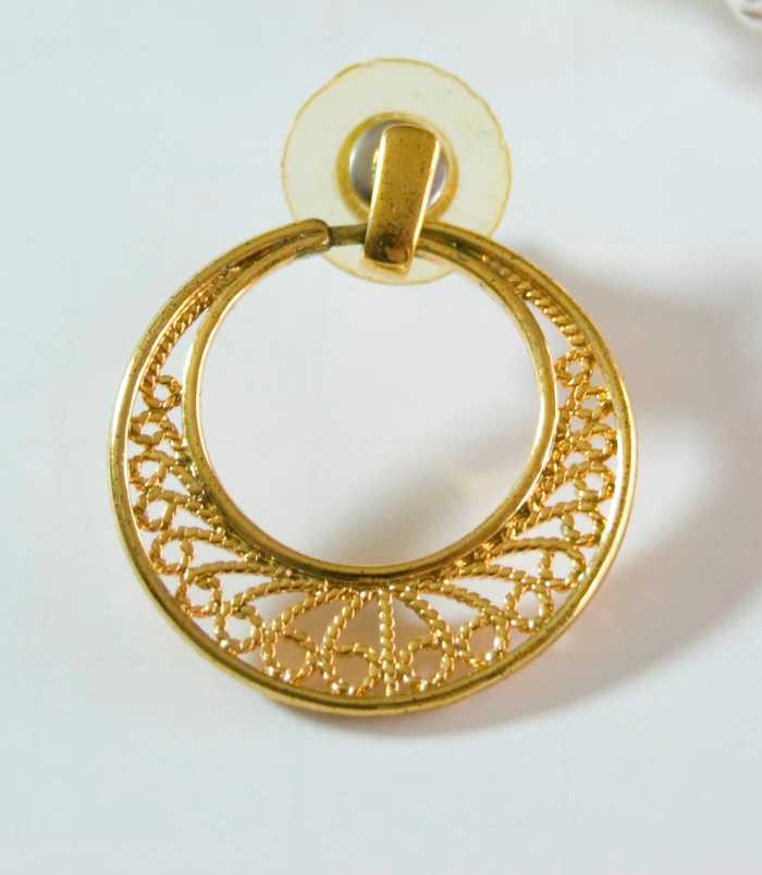 How to Tell if Your Old Gold and Silver Jewelry Is Real Bellatory