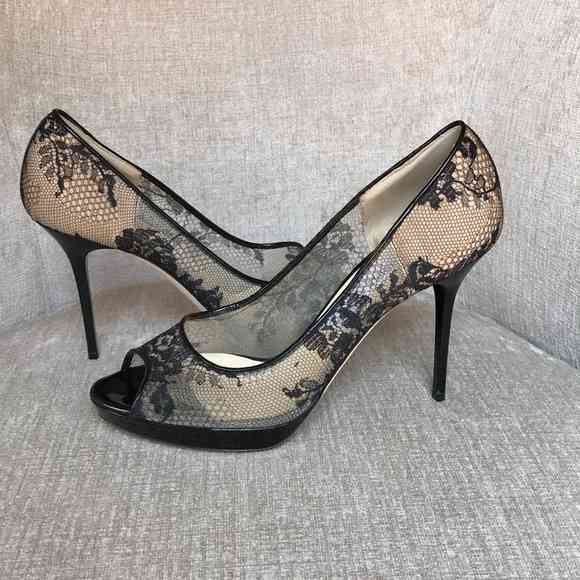 Lace Platform Pumps