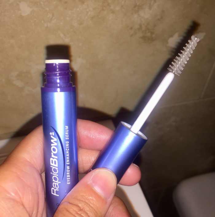 Convenient wand brush applicator tames lashes while applying the treatment.