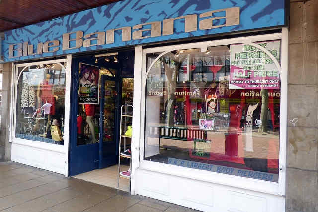 stores-like-hot-topic