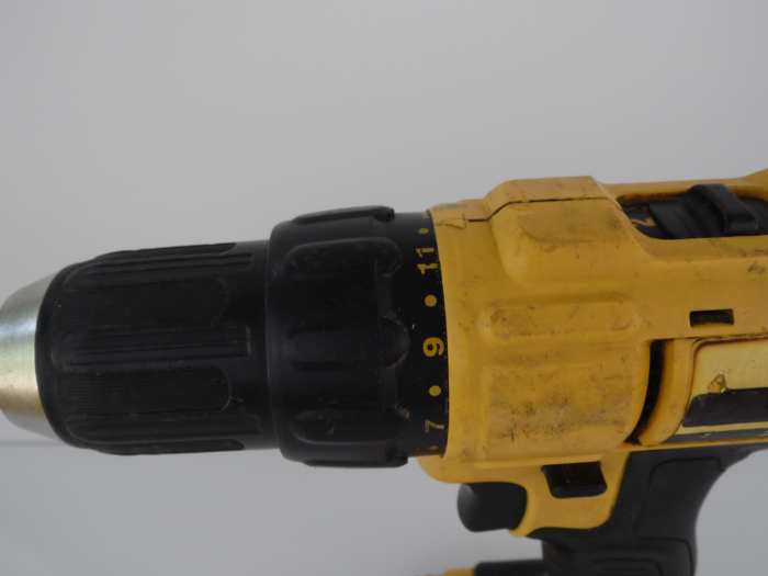 How to Use a Power Drill Dengarden