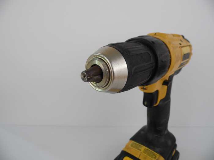 Front view of a standard drill chuck.