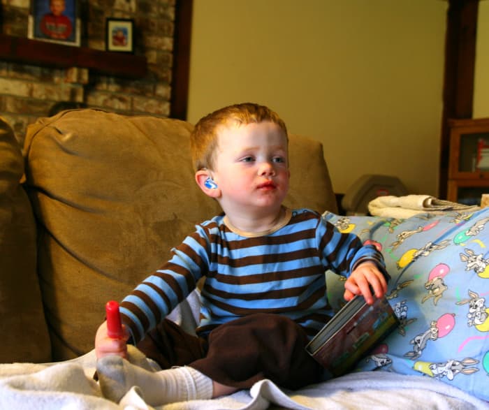 Ice pops, such as popsicles, will help cool a child down and offer hydration at the same time.