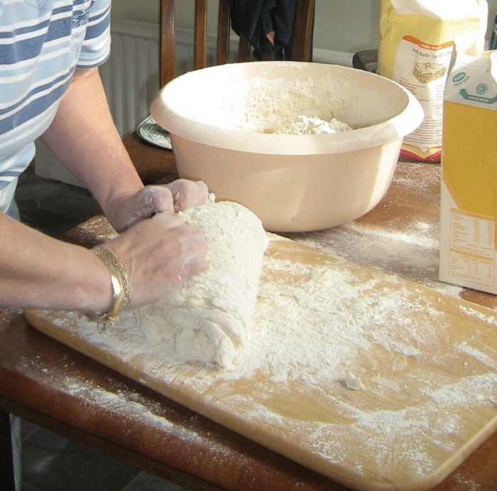Lightly knead the dough for Irish soda bread for about one minute. 