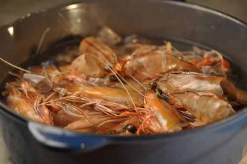 Preparing Prawn Stock