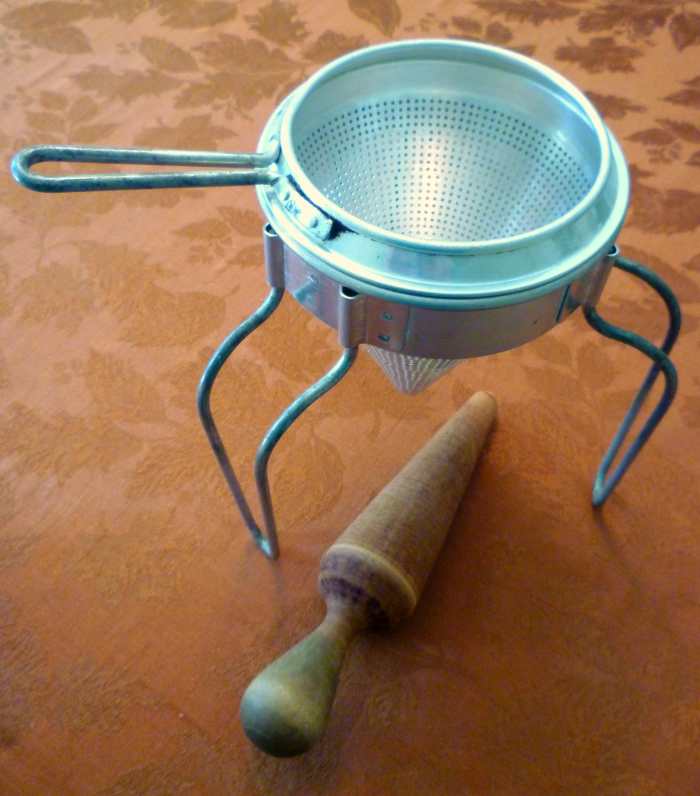 Making Applesauce and Chokecherry Jelly With an OldFashioned Food