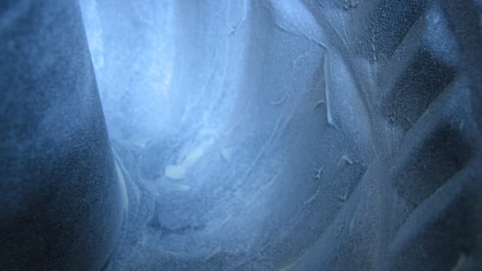 For a perfectly floured cake tin, put several tablespoons of flour in the buttered tin, then rotate to coat evenly. Knock out the excess flour.