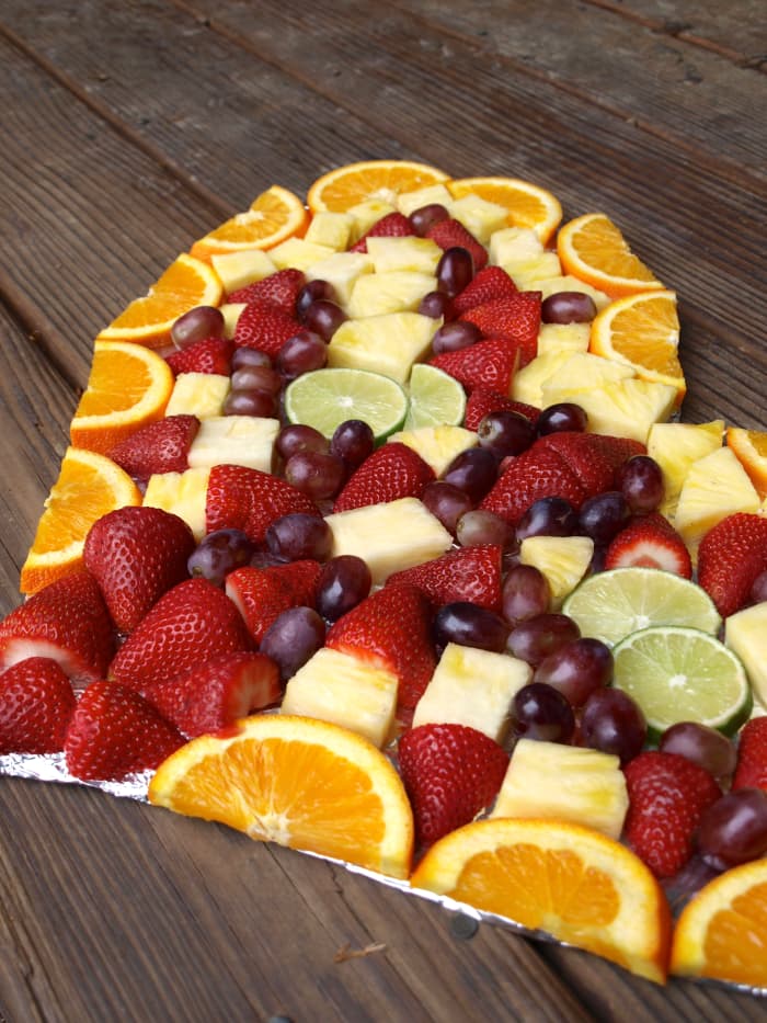 How to Make a Shaped Fruit Platter - Delishably