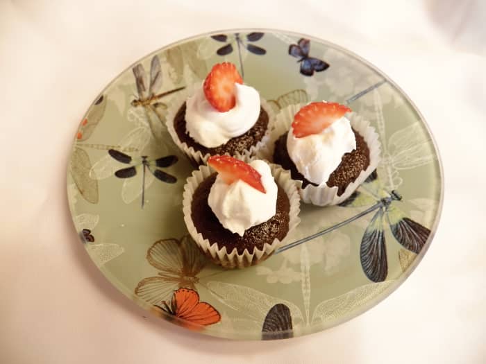 Controling Portions. Each of these low calorie brownie bites is only 43 calories.