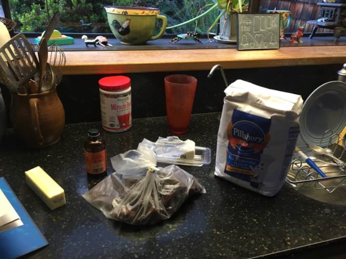 Ingredients upon the counter, except for milk and sugar which I had forgotten... I am truly impressive in my bad memory.