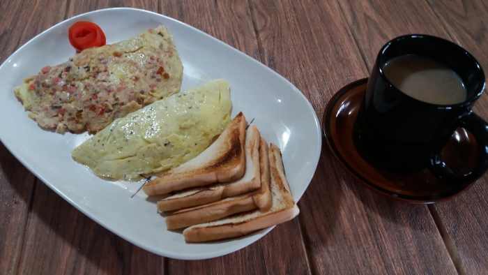 Tuna omelette ala 7-Eleven busog meal